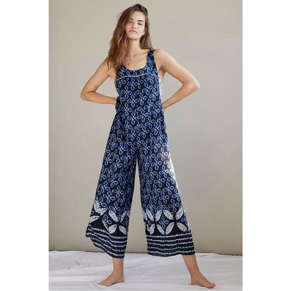 Anthropologie Bristol Camelia Navy Blue Print Wide-Leg Pockets Jumpsuit Medium - Picture 1 of 3